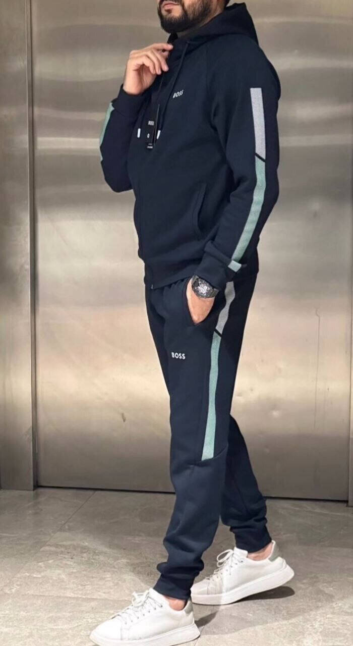 Чоловічий  костюм